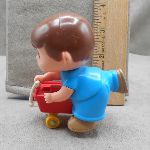 Vintage 1979 TOMY Kid-a-Longs Boy on Wagon Wind-up Works READ - Picture 4 of 7